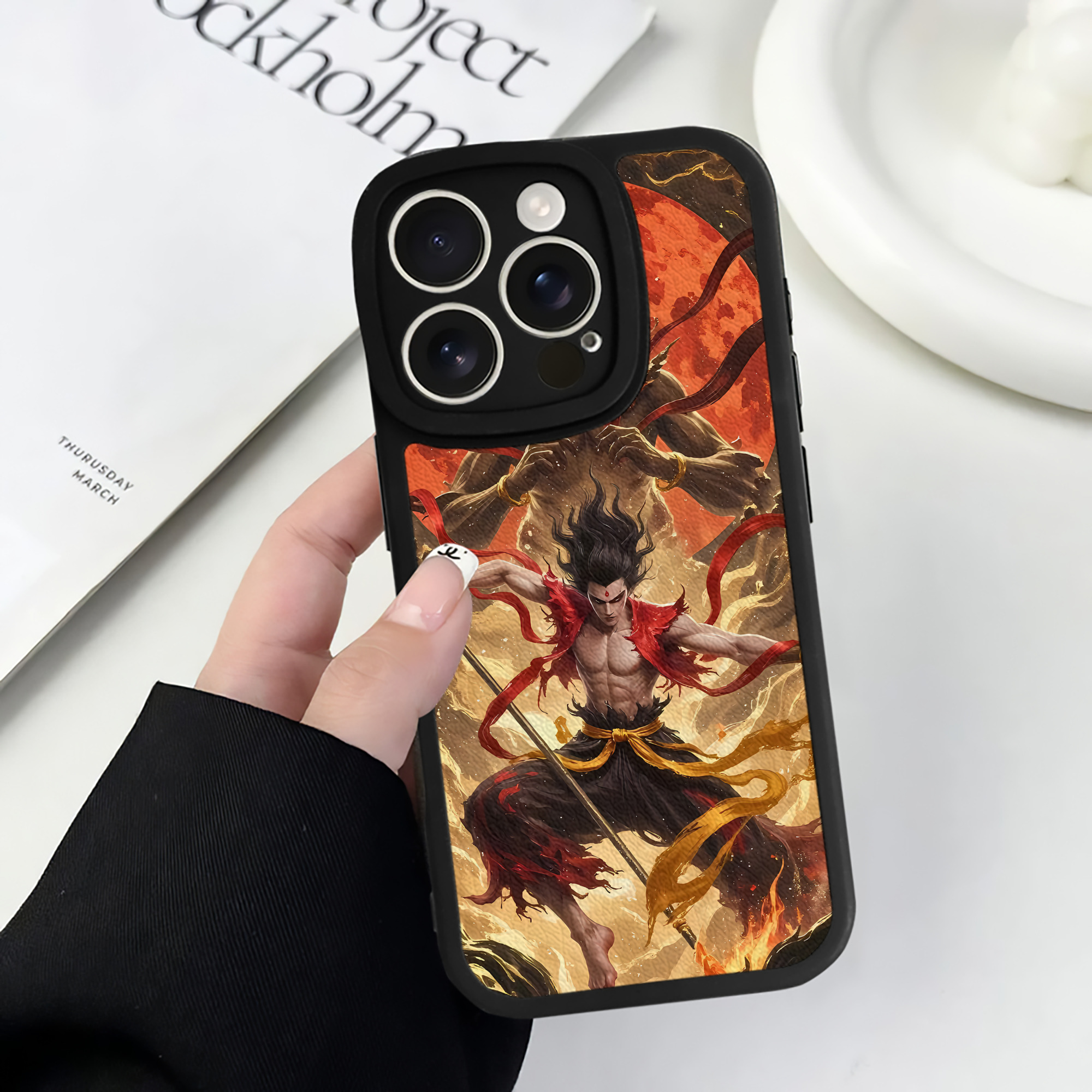 （画像用） Ne Zha 2 ナタ 魔童の大暴れ 【iPhone 16シリーズ対応】シリコンスマホケース（レザー調） 材質：シリコン